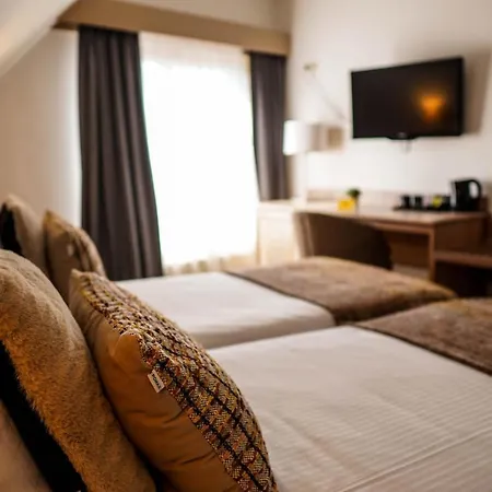 Gravensteen 3*